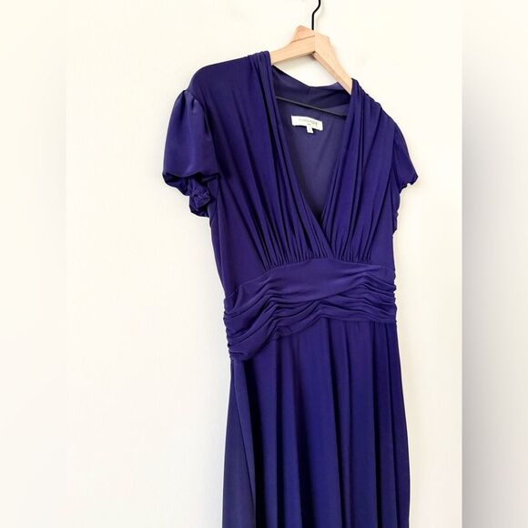 Evan Picone Surplice Neck Ruched Waist Cap Sleeve Midi Dress in Dark Purple 14 - Picture 3 of 6